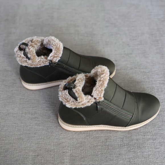 White Mountain Taurus Olive Faux Fur Zip Booties Size 11M NWOB Winter Ready Cozy - Picture 3 of 11